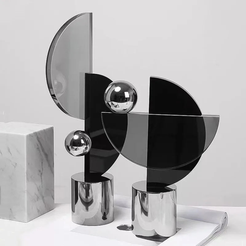 Statue géométrique décorative